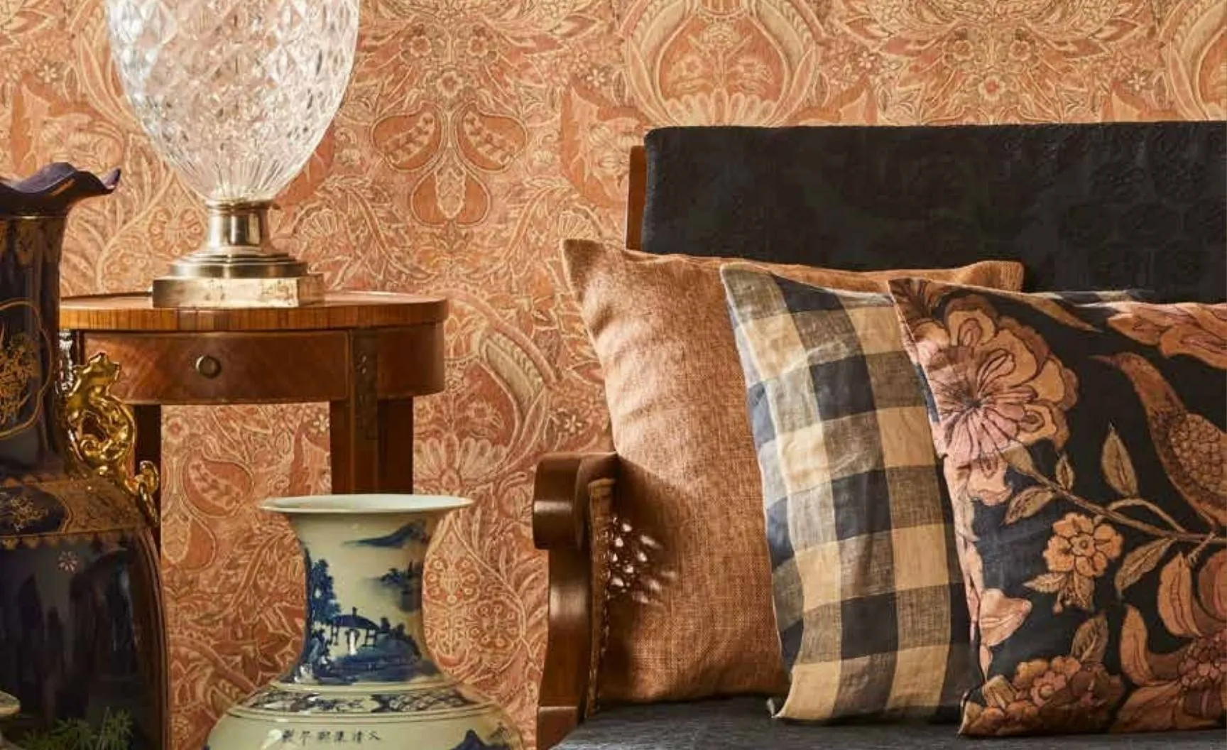 SABYASACHI HEARTLAND - Luxury Wallpapers  Florentine Damask Collection