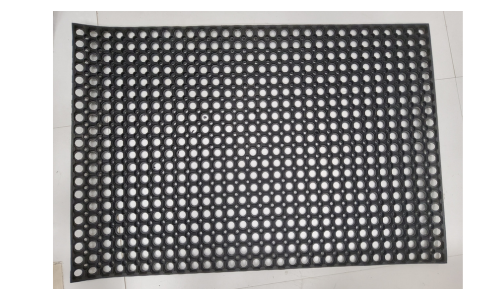 Durable Exterior Hollow Mats for Outdoor Use