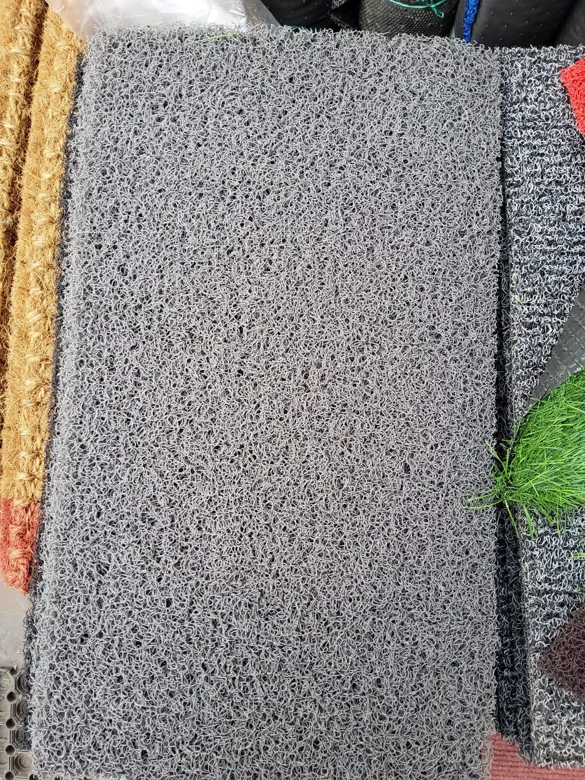 Small Dust-Trapping Cushion Mat 21 – Premium Floor Protection