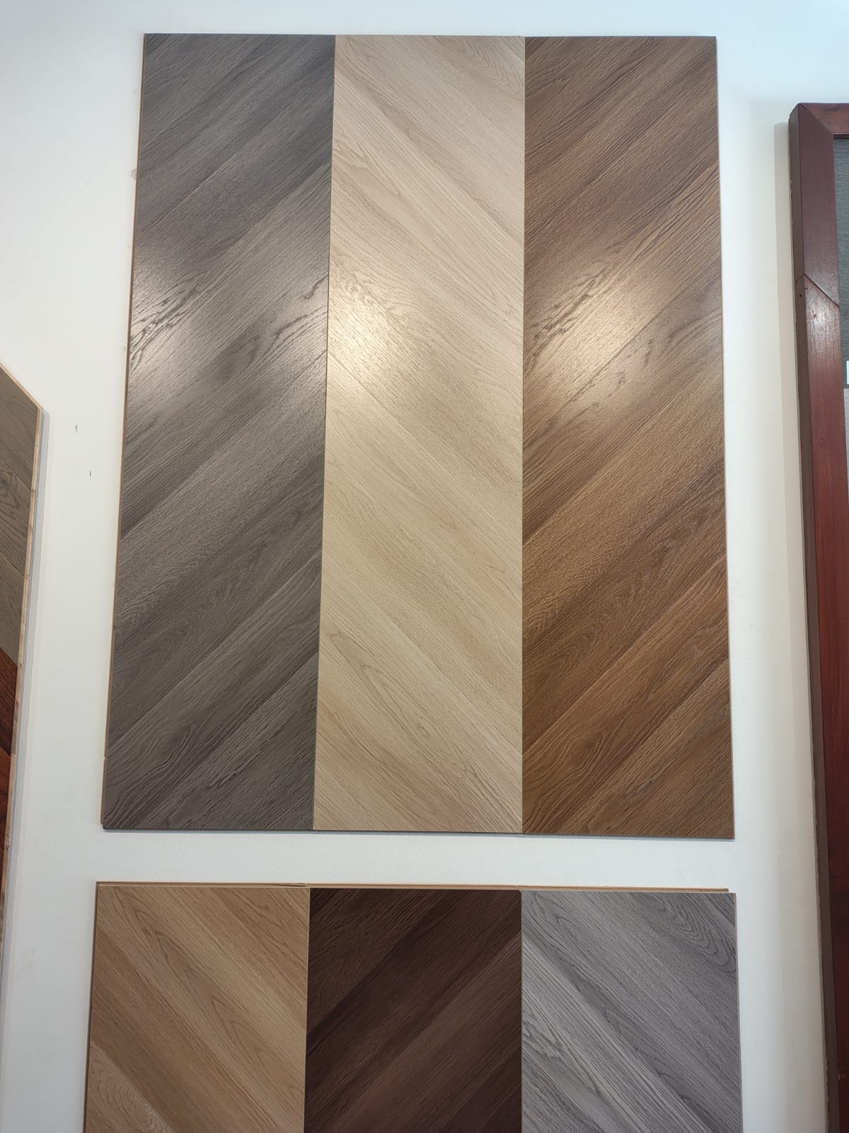 Premium Parquet Laminate Flooring - 810x405x8mm